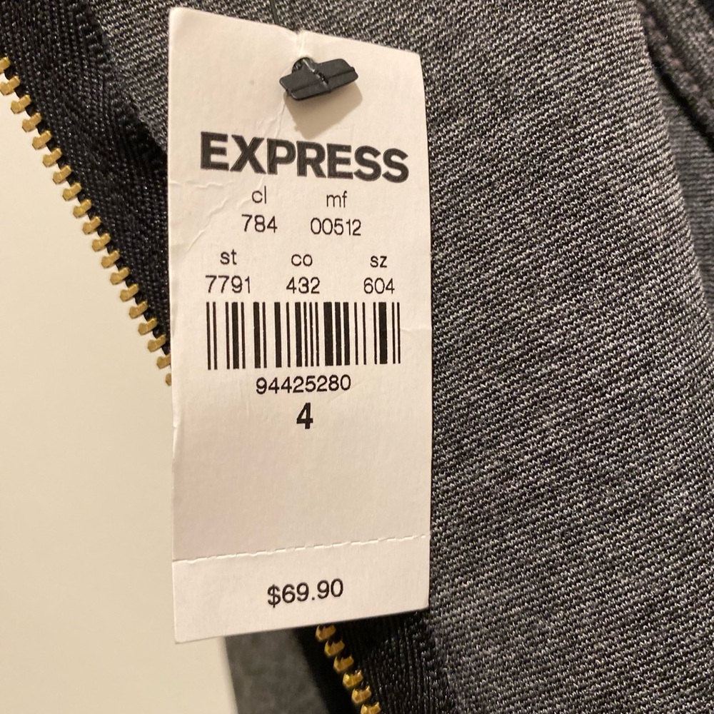 Express Dress - Picture 6 of 11
